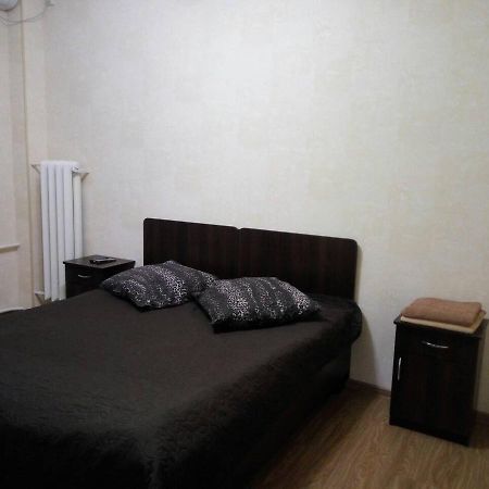 Volodarsky Apartment Charków Zewnętrze zdjęcie